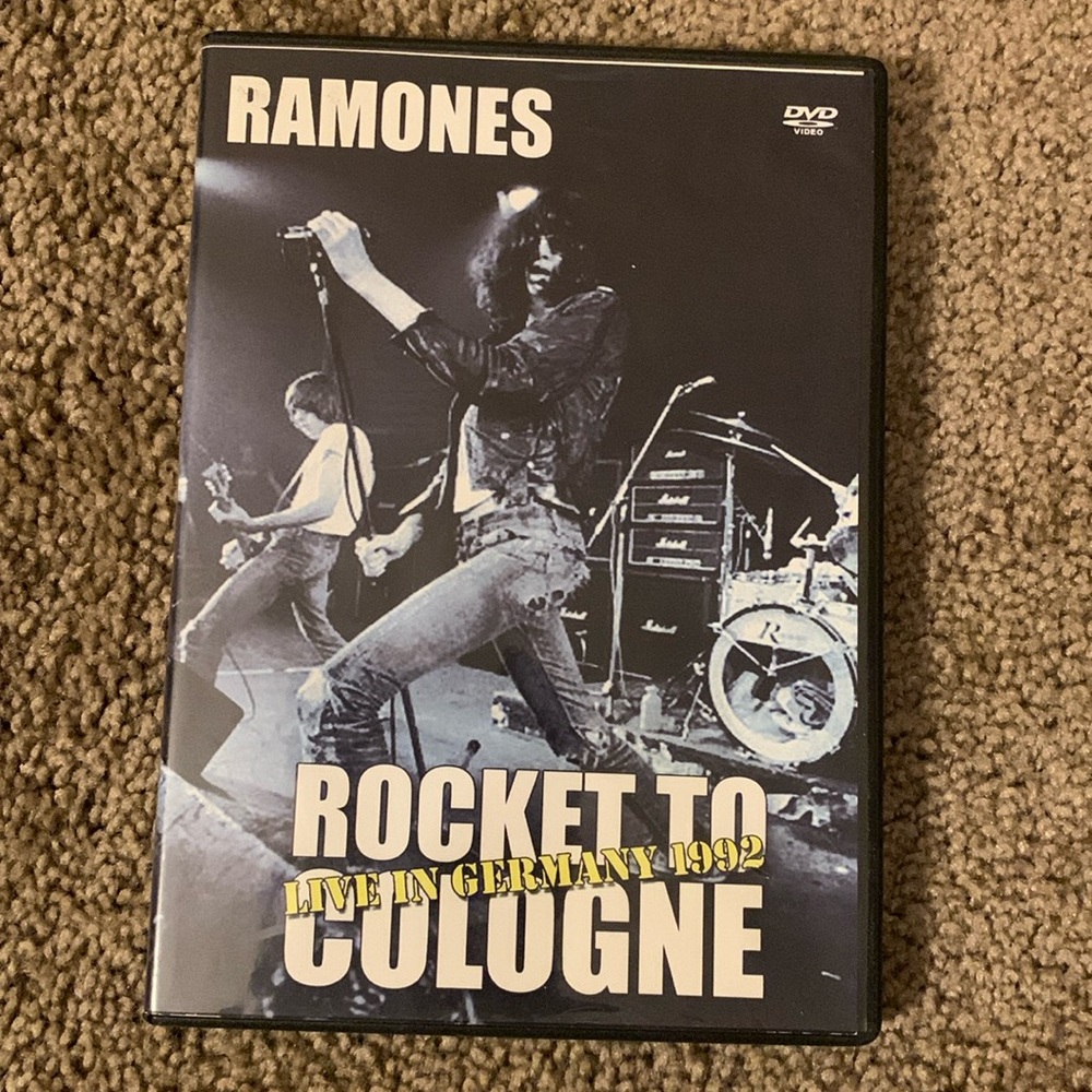 Ramones - Rocket To Cologne (live ‘92)